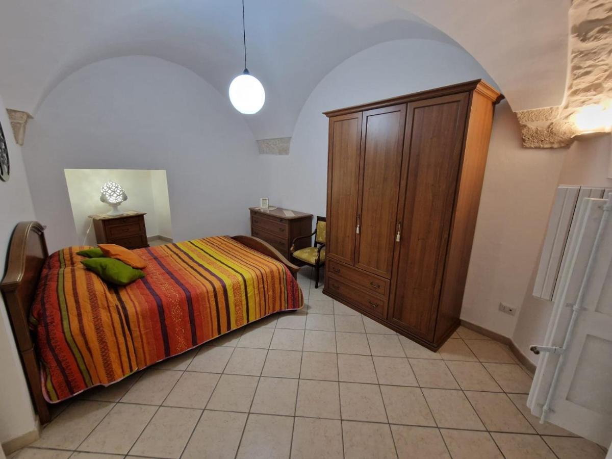 Вилла Casa Scheledd Чистернино Экстерьер фото